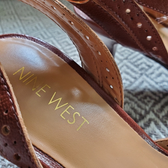 Nine West Ankle Strap Leather Heel - Picture 10 of 11